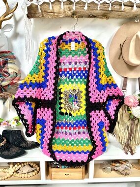 Artisan Mega Granny boho lounge cottagecore farmhouse cocoon kimono shrug